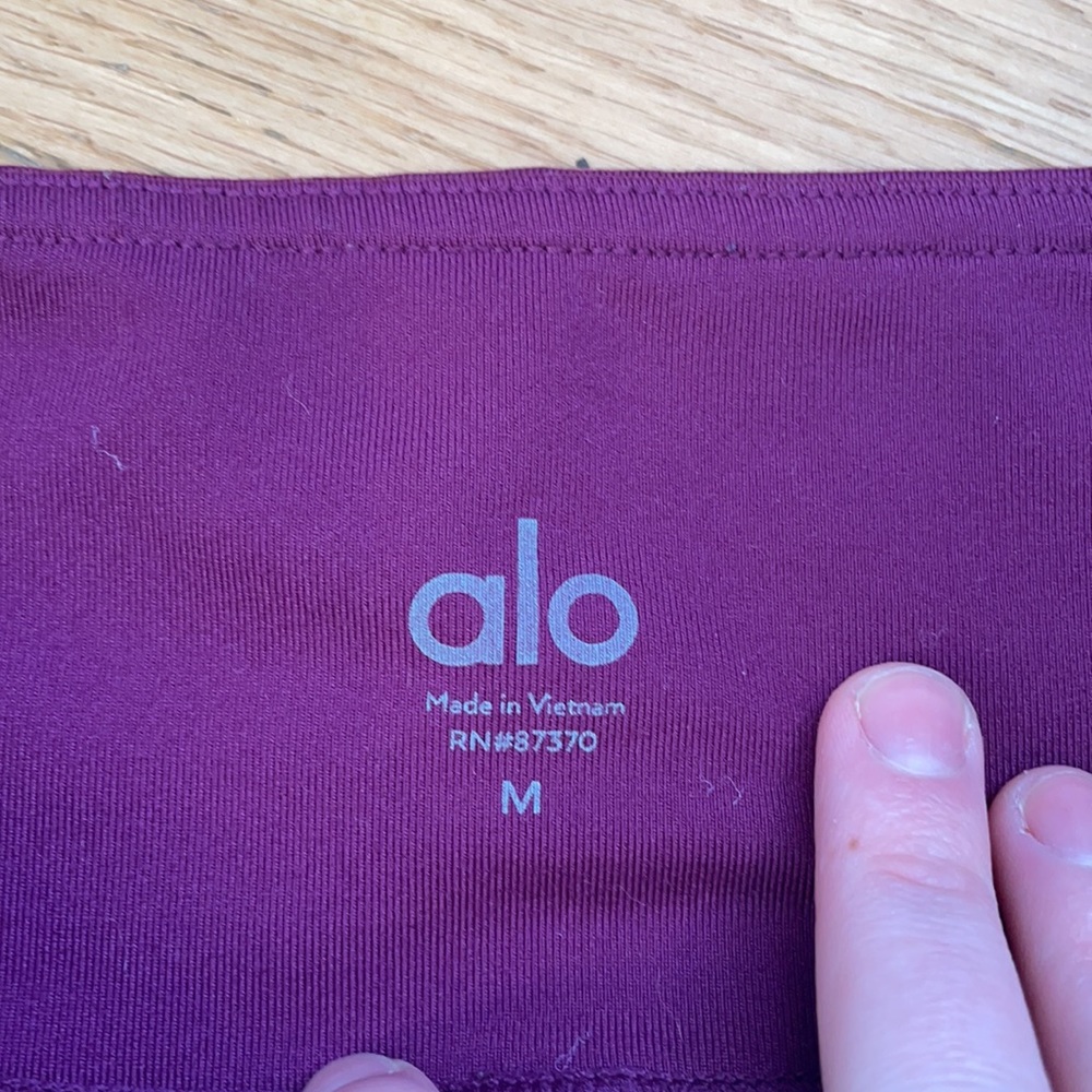 ALO Yoga Mesh High Waist Epic Leggings Purple Juneberry - Picture 5 of 7